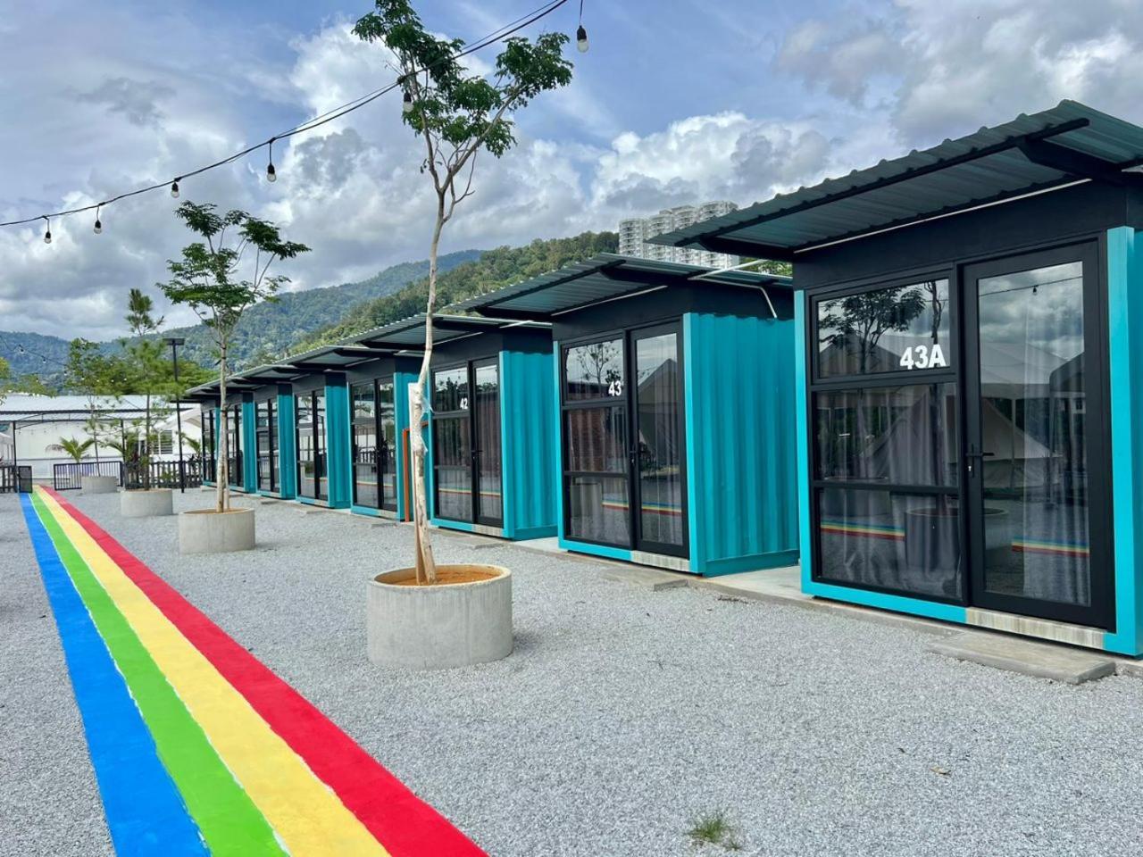 Hotel The Cozytainer Taiping Exterior foto